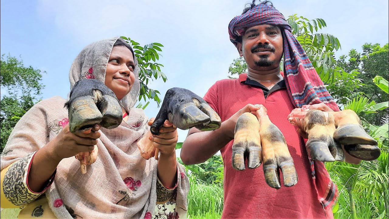 Buffalo & Beef Paya Cooking By Vill Couple - Beef Nihari Curry - Ox Trotters Recipe - Cow Leg Gravy