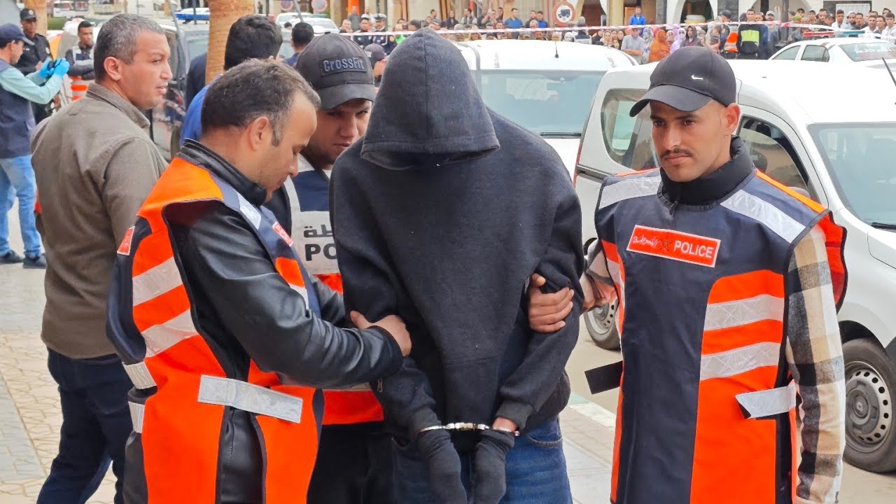إعادة تمثيل جريمة سرقة وفاكاش بالسمارة 👏👏👏