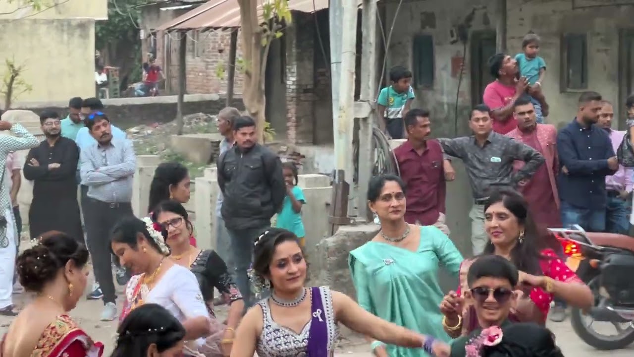 Sanam marriage garba dance at Avakhal - 2