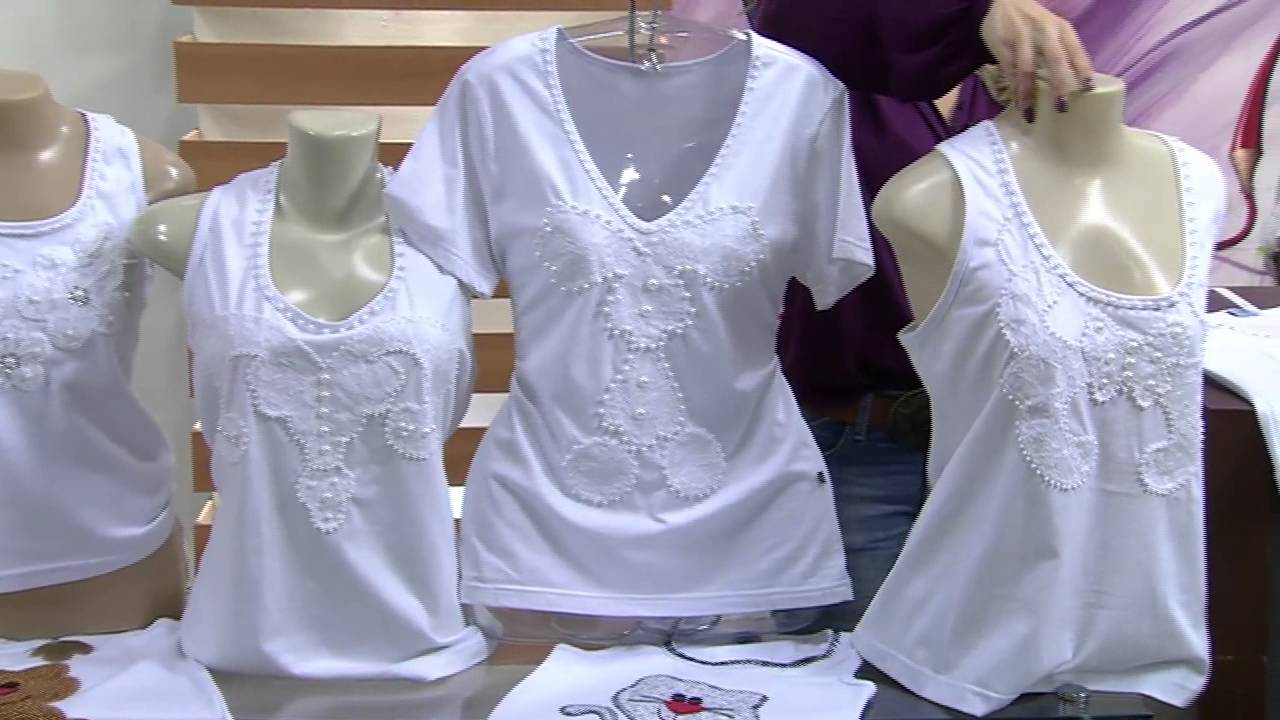 Camiseta com aplique renda por Maria Helena Gobbi - 17/07/2015 - Mulher.com - Parte 1/2