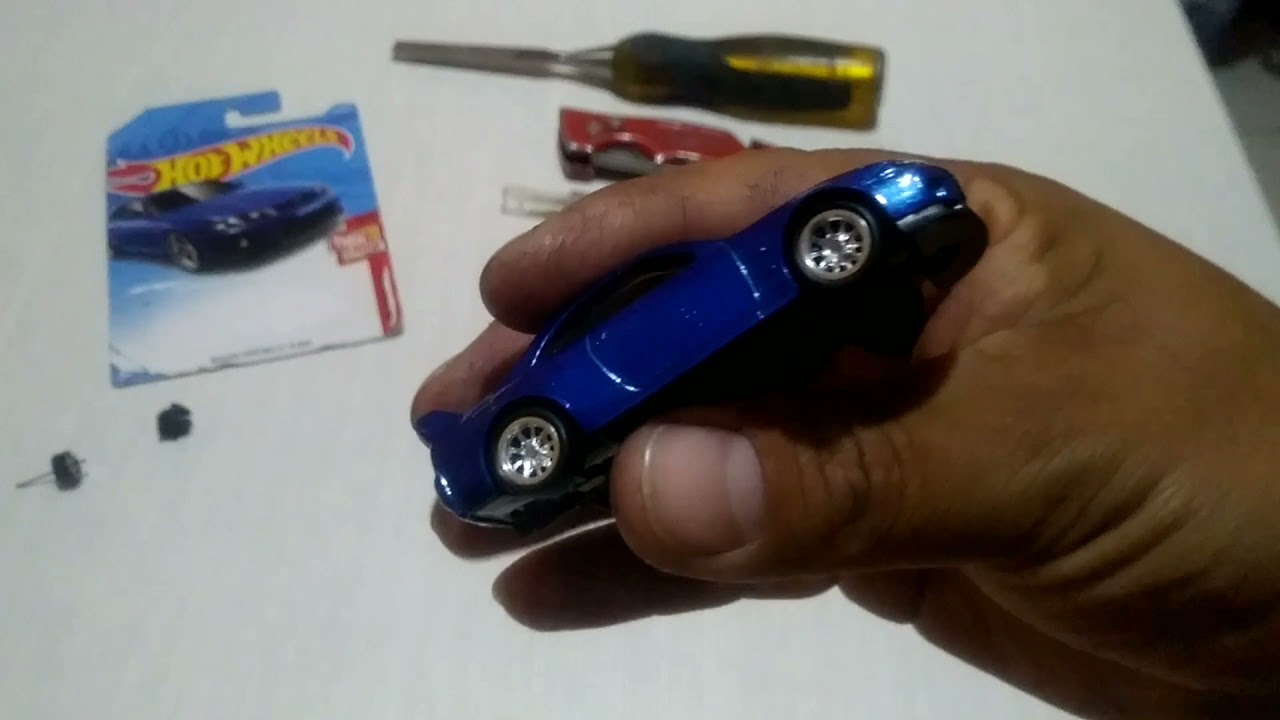 cambio de llantas sin quitar remaches para tus Hot Wheels..