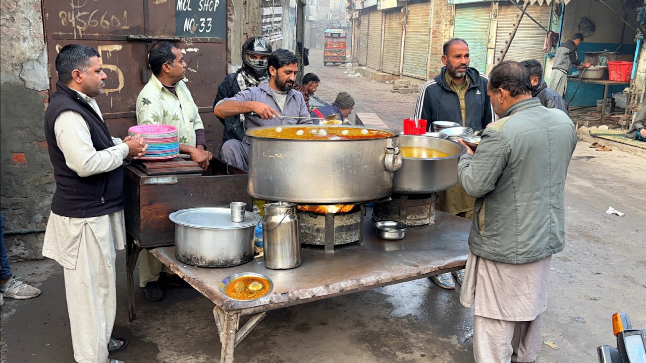 8 AMAZING Pakistani BREAKFAST Spots In LAHORE 😱 LATEST Street Food COOKING | CHEAP Eats COMPILATION
