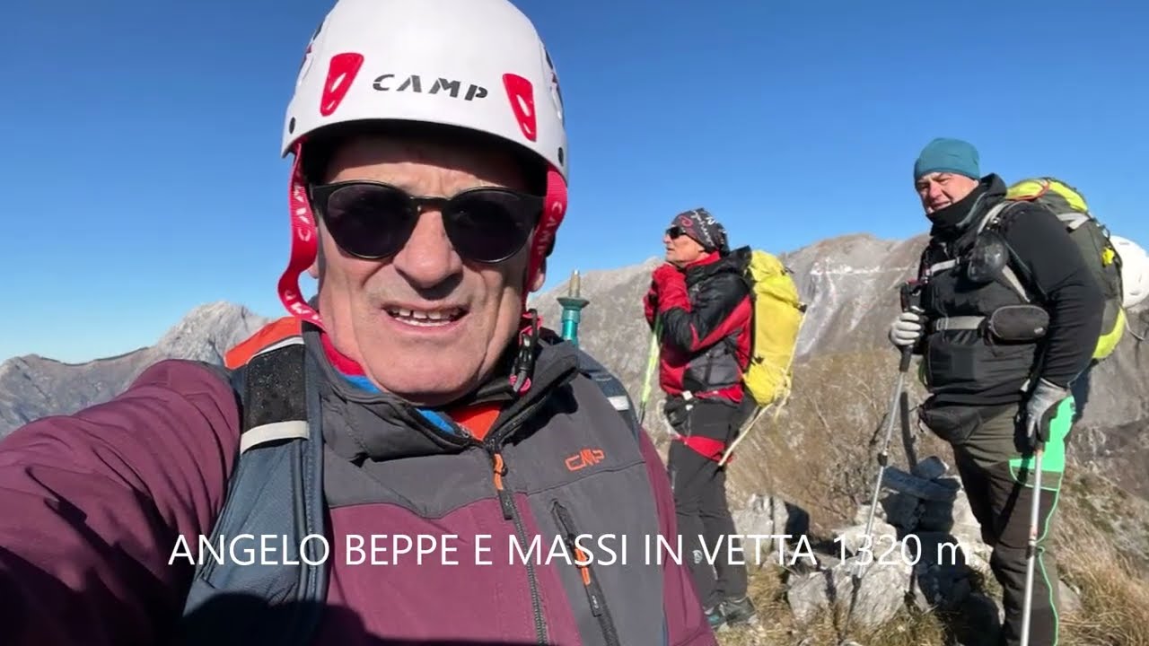 CRESTA DI VALSORA PER IL MONTE PELATO  ALPI APUANE 1 DICEMBRE 2024