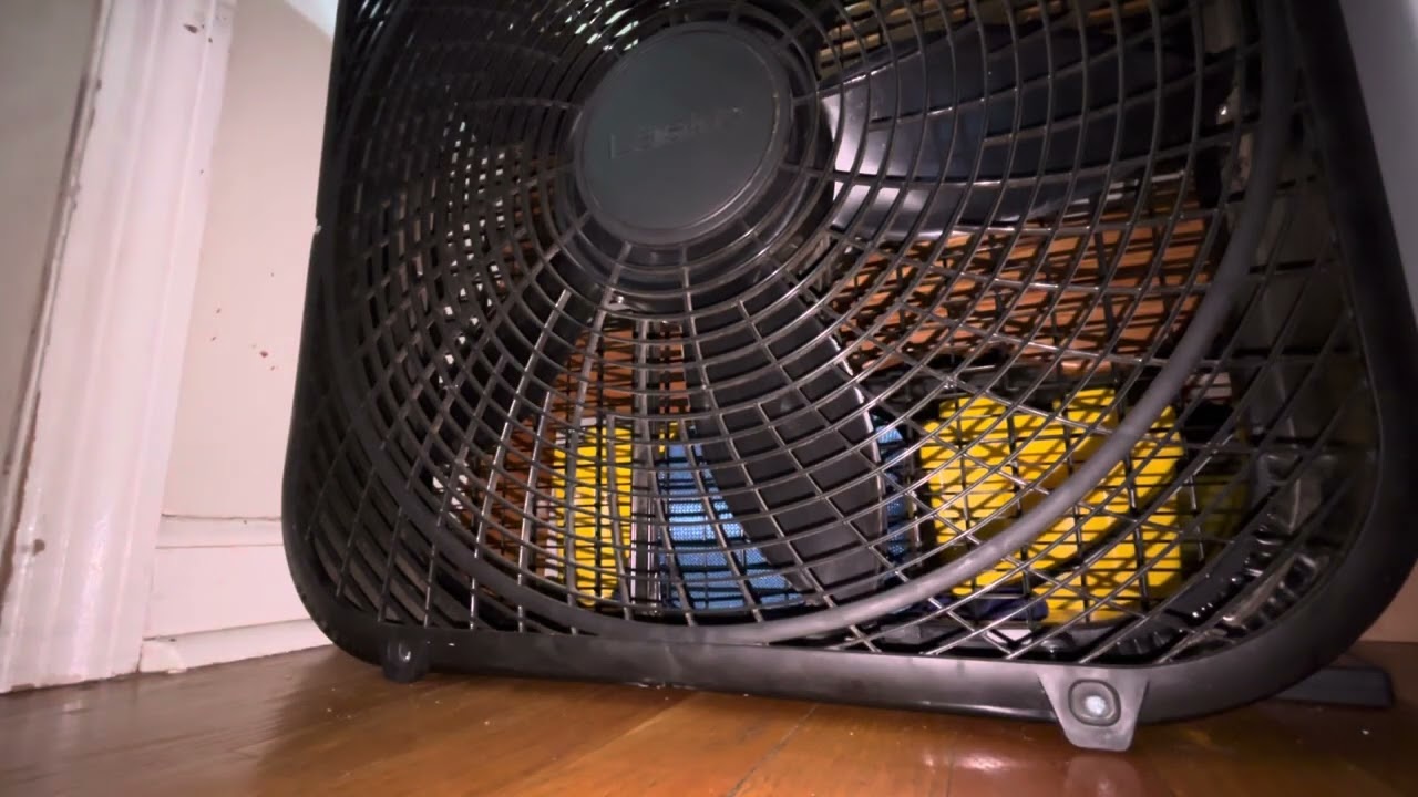 Brand new 2025 Lasko XP @ 2016 power plus heat pumps startup shut down in heat mode.