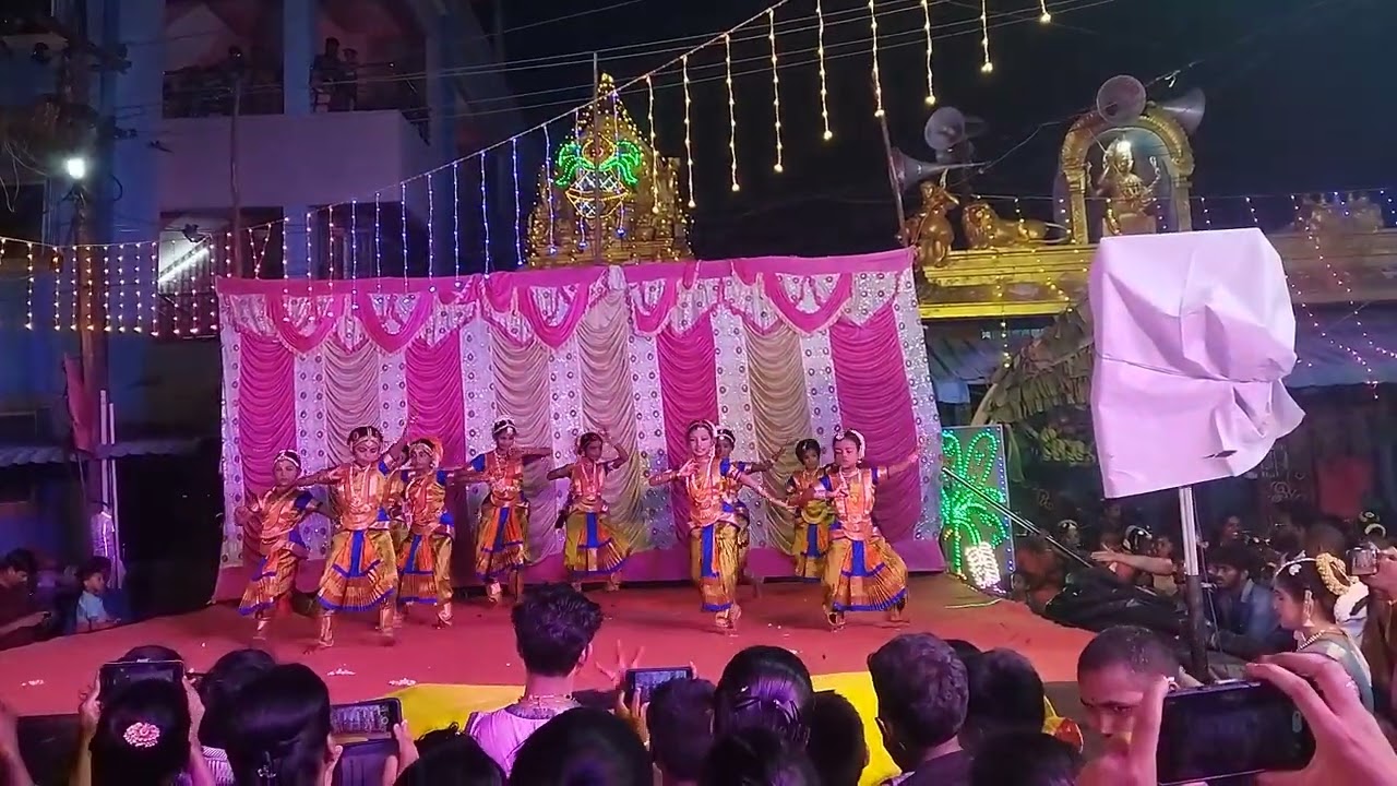  ஸ்ரீ முத்து மாரியம்மன் கோயில் ஸ்ரீரங்க ரங்கநாதனின் பாட்டு  பிரியசக்தி நடனம் சிங்கப்பெருமாள் கோயில் 