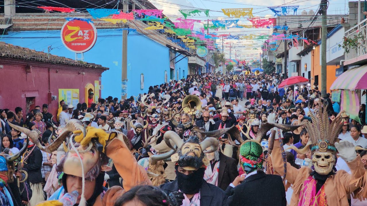Calenda De La Diablada En Santiago Juxtlahuaca, julio 23, 2025