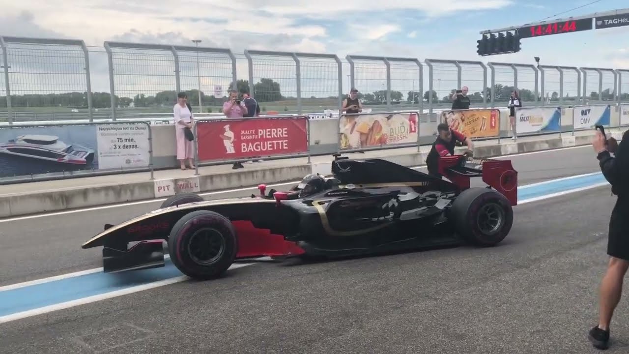 Dallara GP2/11 Mecachrome 4.0L V8 pure sound, start up & fly bys