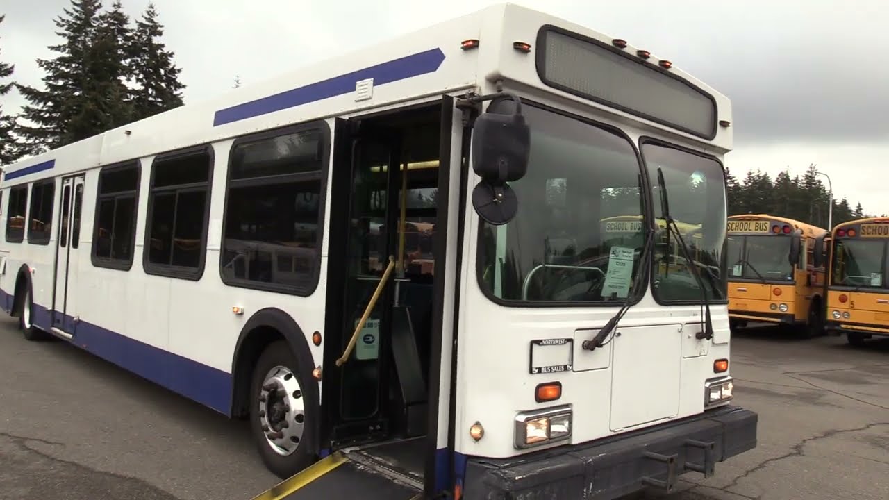 2000 New Flyer LF40 37 Passenger ADA Transit Bus - T21218