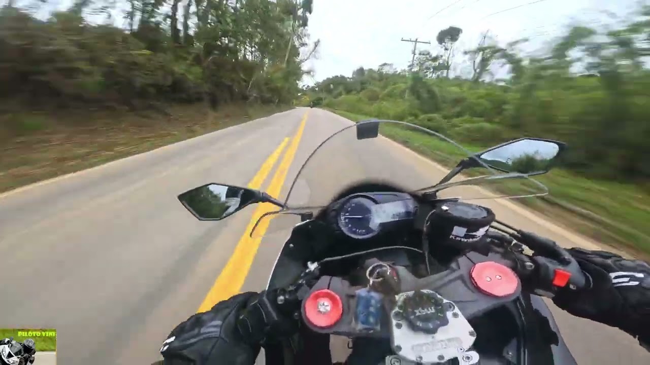 ZX6R - BARRACA AZUL ACELERO NO VOLTA