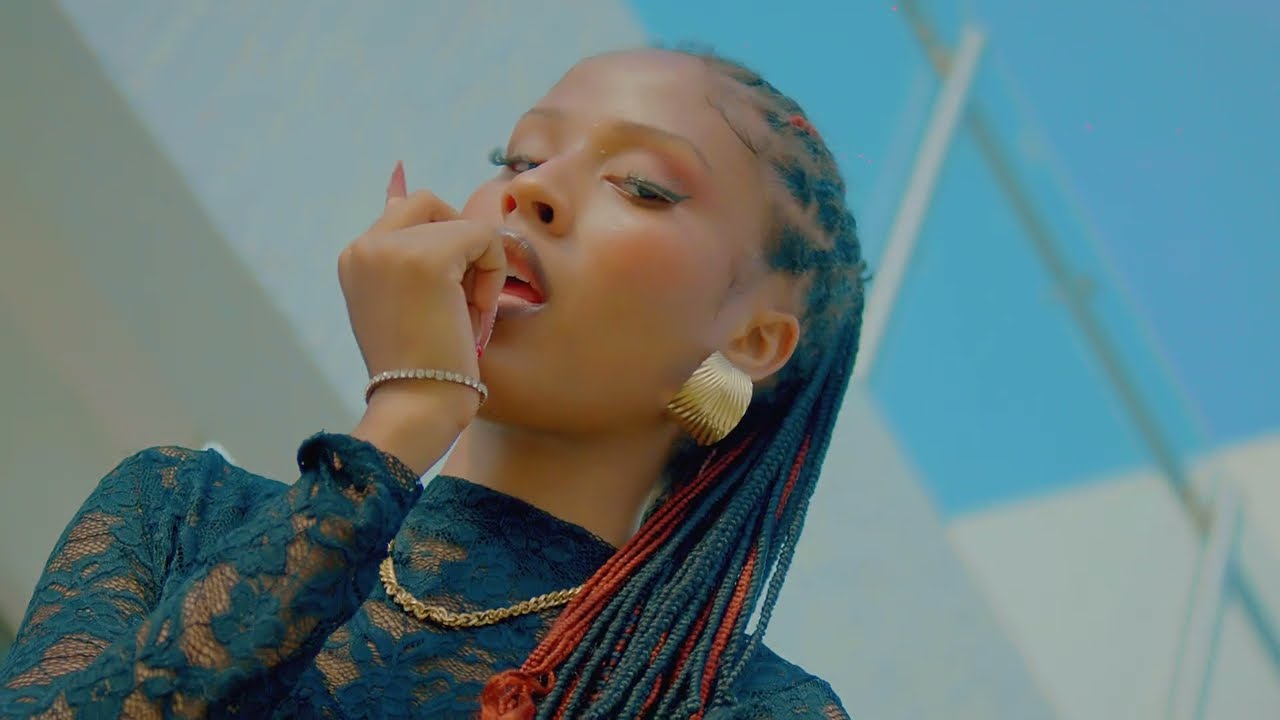 Keche - Selina (Visualizer)