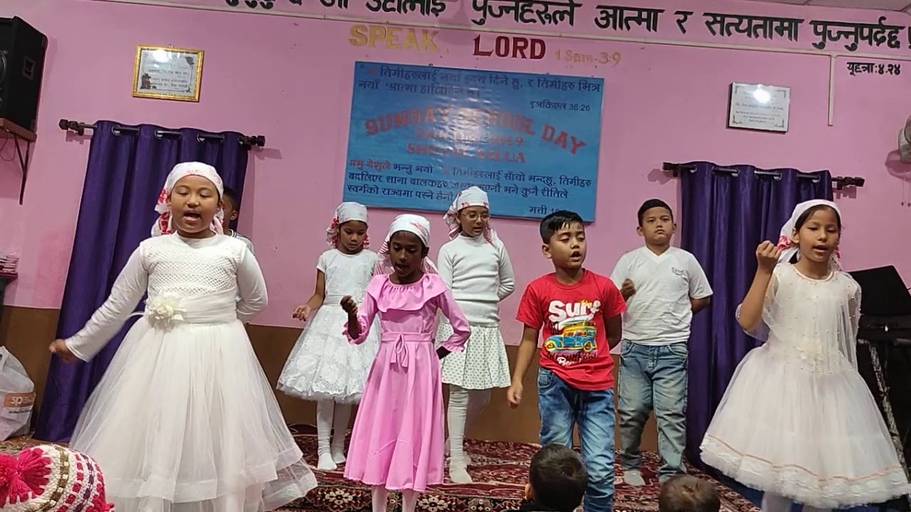 chota sa daud siitar bajata tha hindi sunday school #ActionSong