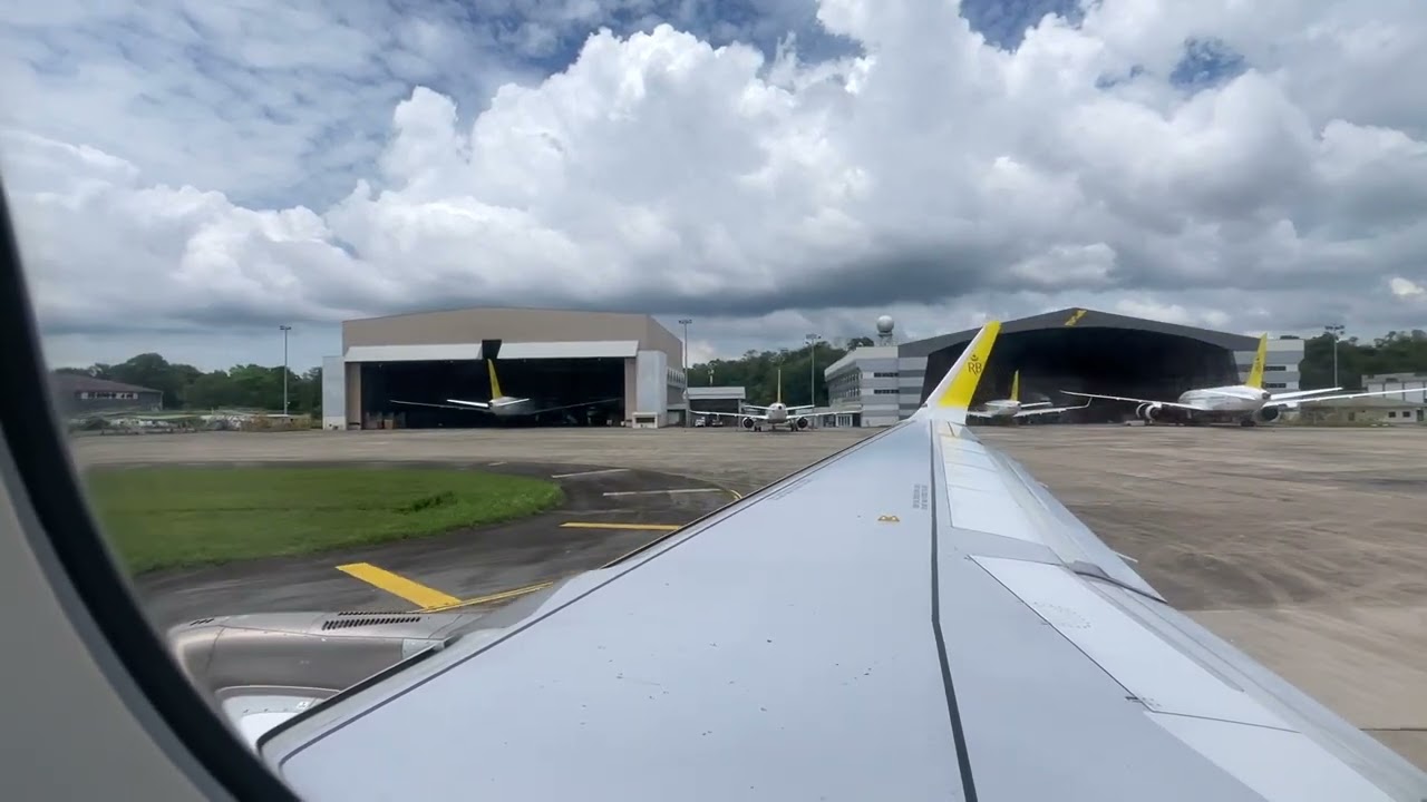 Royal Brunei BI855 Airbus A320-251N Taking Off at BWN