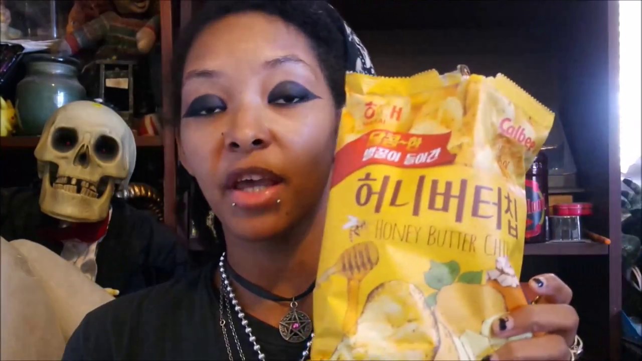 Korean Honey Butter Chips Taste Test & Review