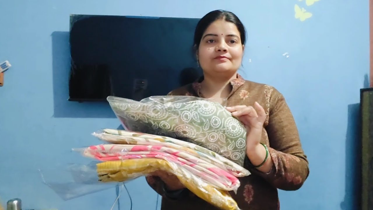 देखिए दोस्तों आज मैंने की कितने सूटों की शॉपिंग #vlogs #youtube #viralvideo #shopping 