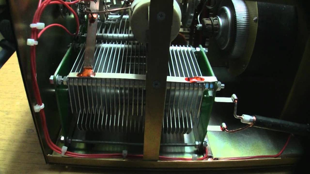 HF POWER AMPLIFIER ZZ-750 BY UY5ZZ (Wzmacniacz Mocy KF)