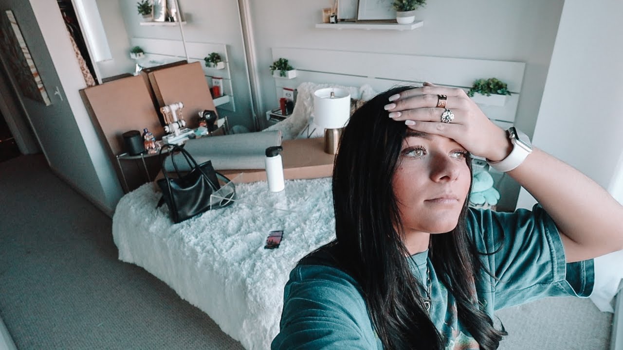 REARRANGING MY ROOM | getting my life together for 2022
