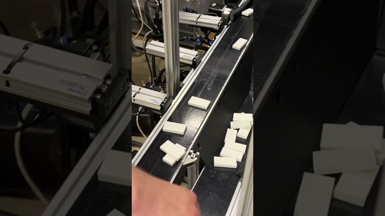 Vision System Does Automatic Jam Detection #industrialrobots #computervision  #machinelearning