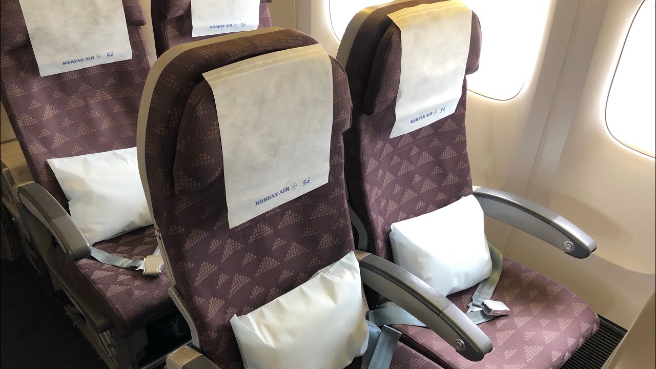 Seoul Gimpo to Shanghai Hongqiao on a Korean Air 777-300: economy flight review