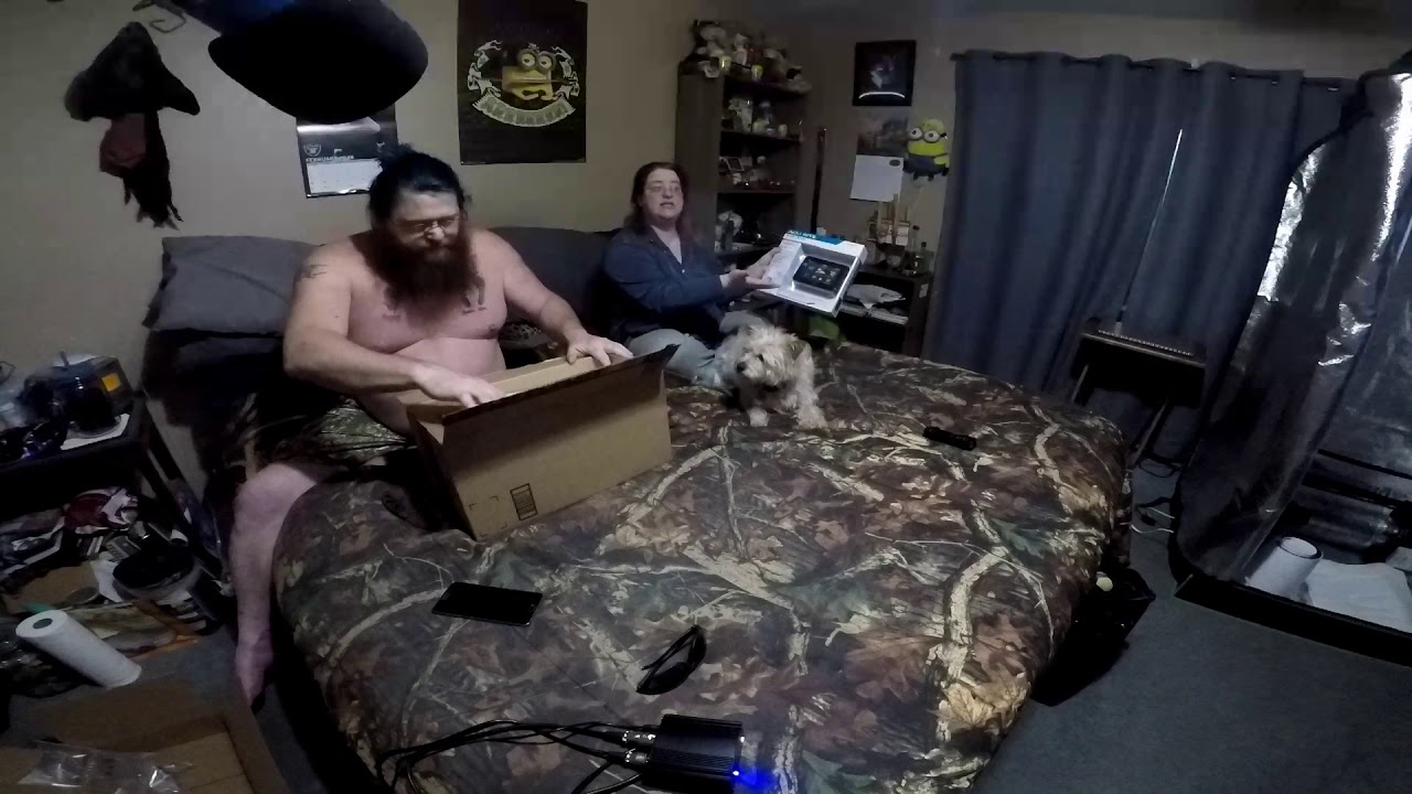UnBoxing with the Naked Stoners