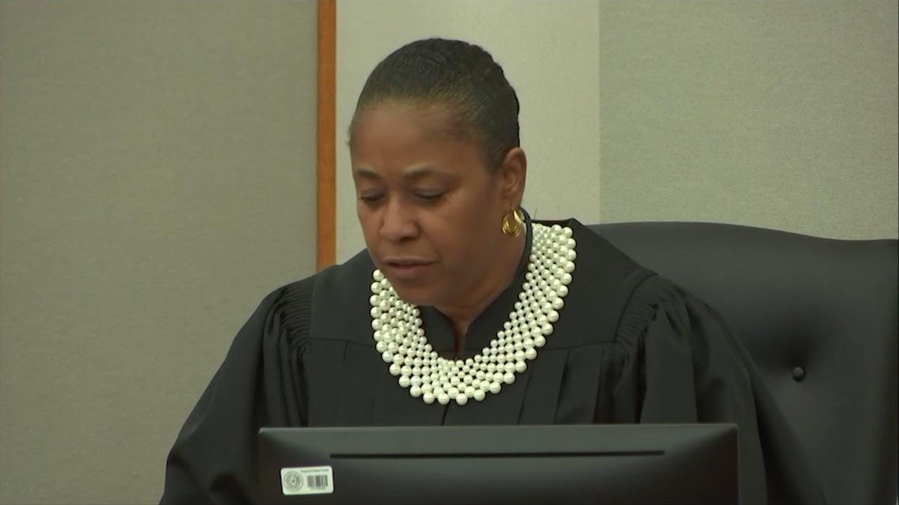 Guyger sentencing begins after guilty verdict
