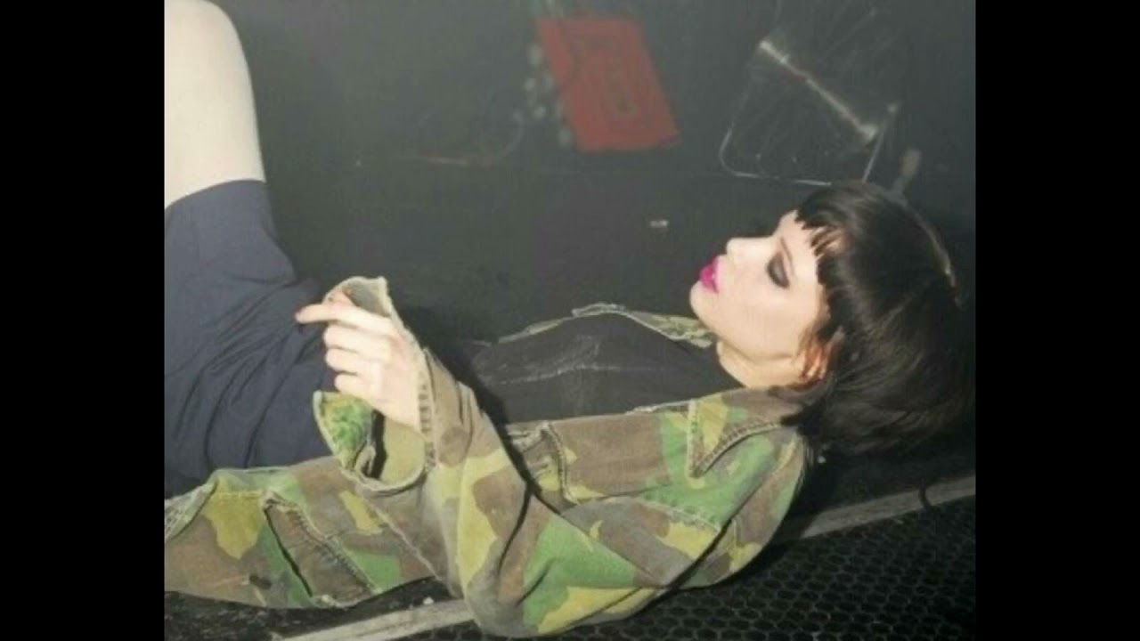 CRYSTAL CASTLES BAPTISM (sped up)