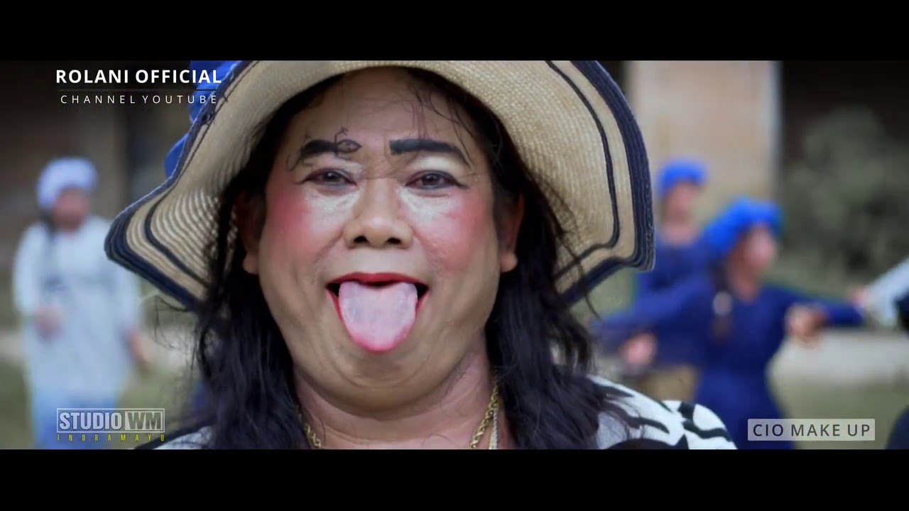 Ruwed Voc.Hj.Aas Rolani Feat Toto Satrio