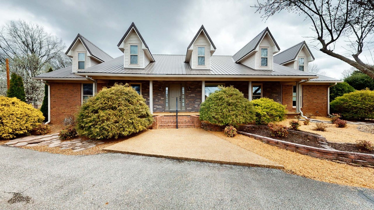 15 Chesapeake Dr McKenzie TN 38201 — Laura Mangiofico