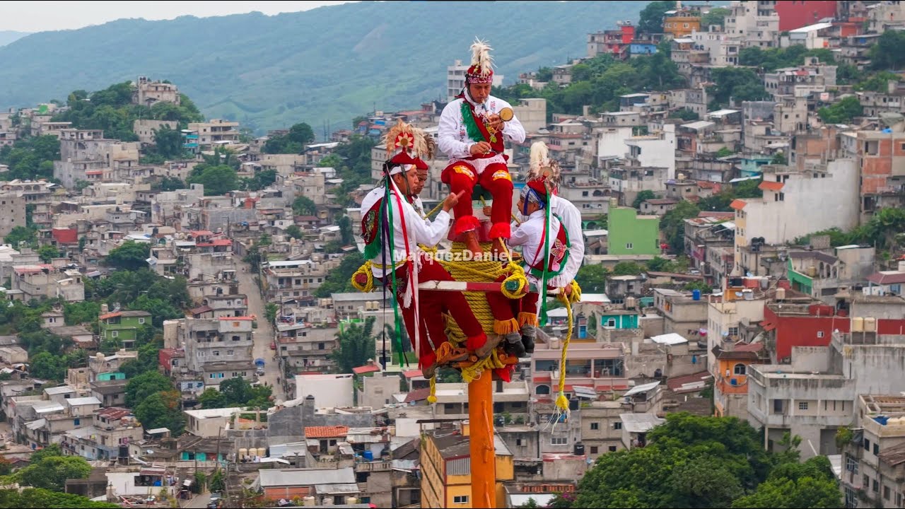 Los Voladores