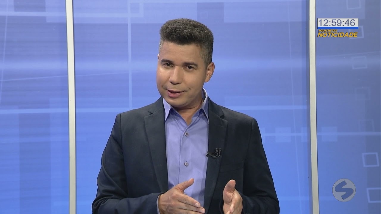 Bas&iacute;lio Magno apresentando o &uacute;ltimo Manchetes Noticidade de 2021