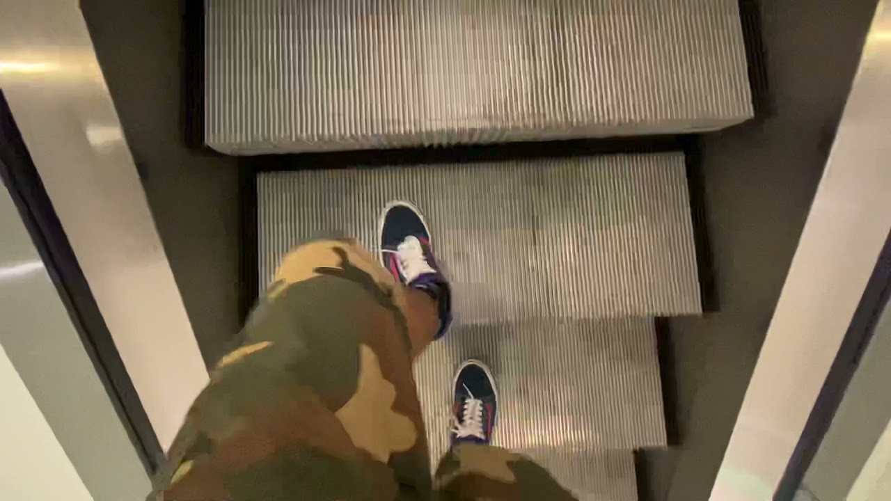 Schindler Escalators Bloomingdale’s South Coast Plaza