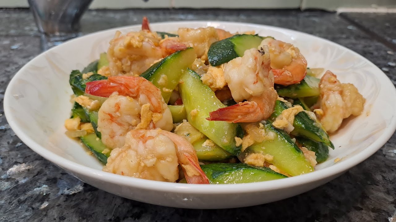 Masakan hongkong sehari-hari || tumis timun udang @LeillyChannel 