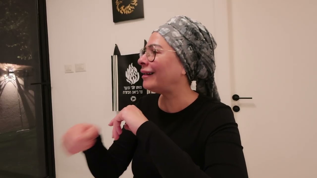 לְכוּ חֲזוּ מִפְעֲלוֹת יְהֹוָה אֲשֶׁר שָׂם שַׁמּוֹת בָּאָרֶץ.