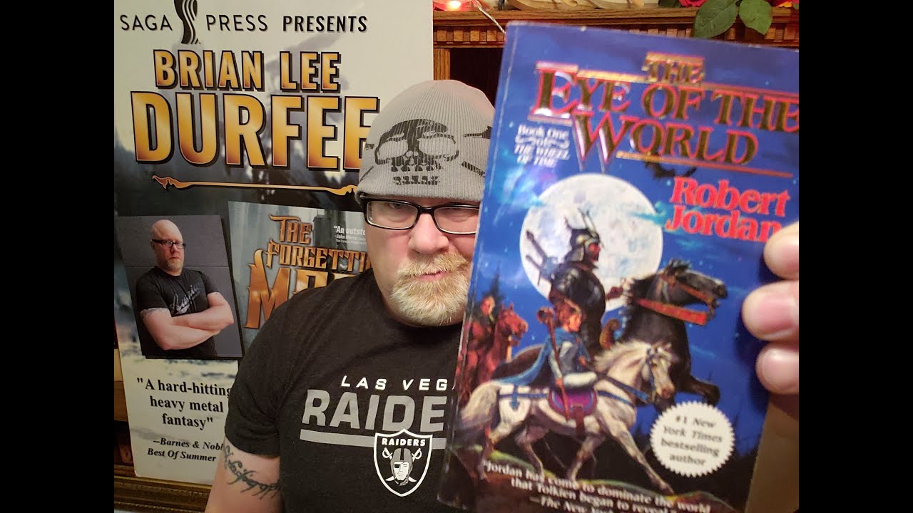 THE EYE OF THE WORLD / Robert Jordan / Book Review / Brian Lee Durfee (The Wheel Of Time)