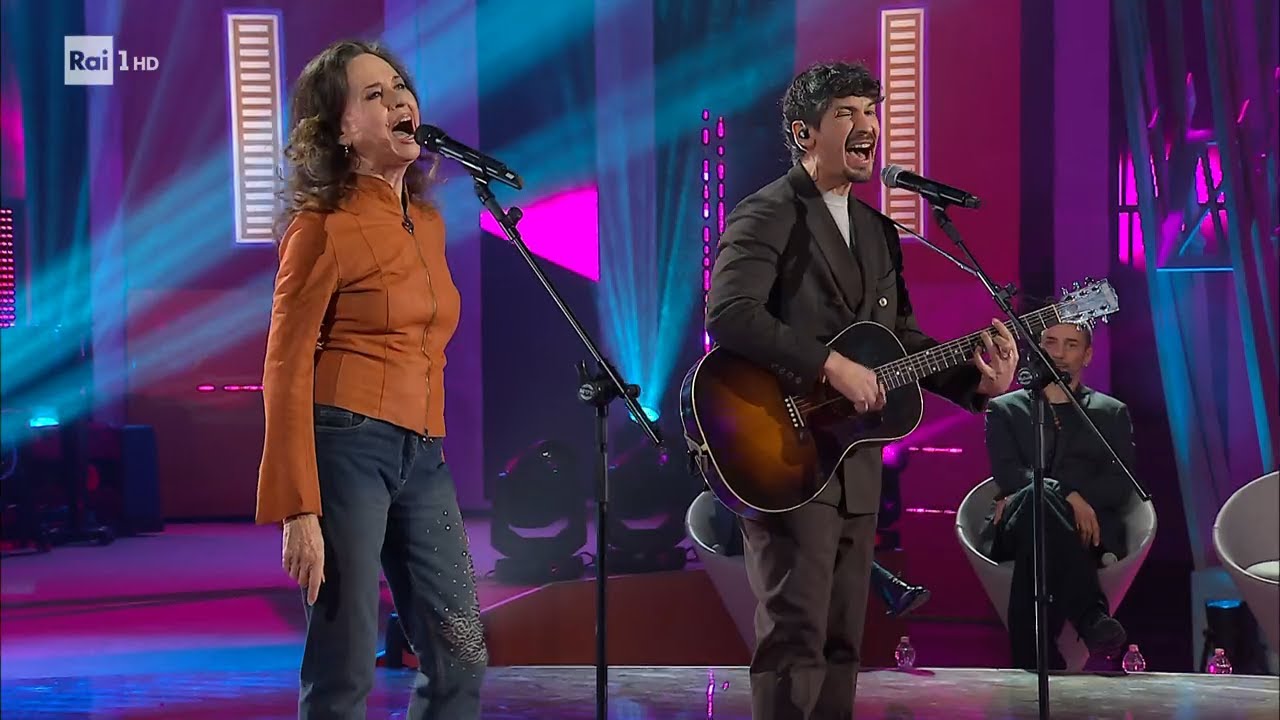 Pierdavide Carone con Gigliola Cinquetti cantano 
