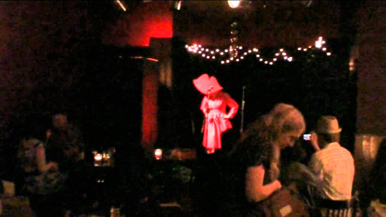Kiss me Quick - Jo McCormick at the Stags Head, Haggerston in London