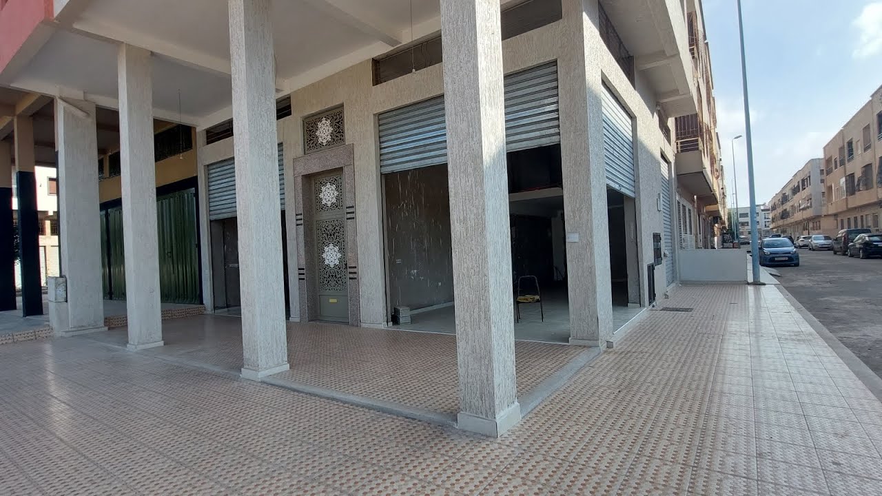 🏚محلات تجارية للبيع بالدروة على الشارع الكبير مساحات مختلفة للتواصل 0681983562👍👍💯💯