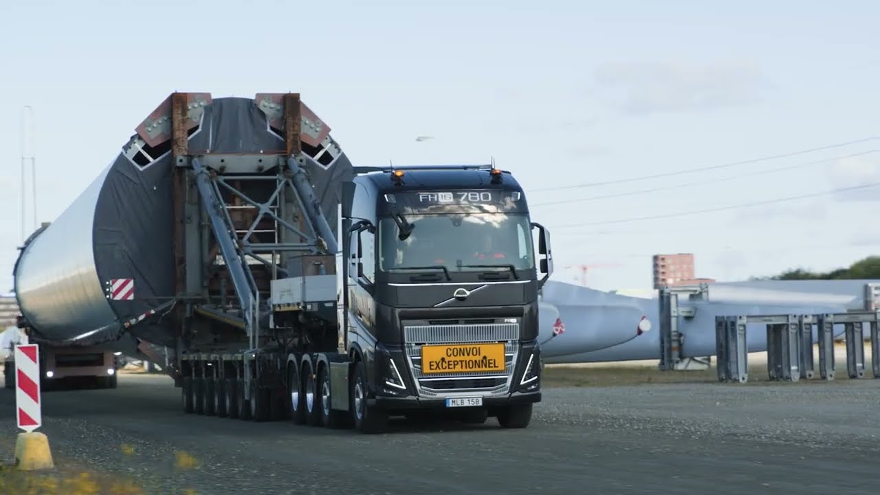Volvo Trucks &ndash; A heavyweight in action