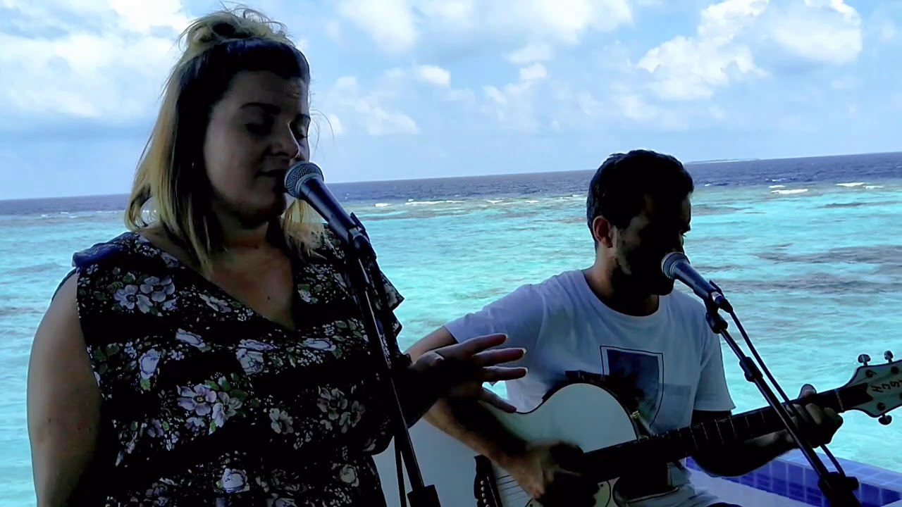 Shallow - Nora Brandenburger (Lady Gaga & Bradley Cooper acoustic cover) Robinson Noonu Malediven