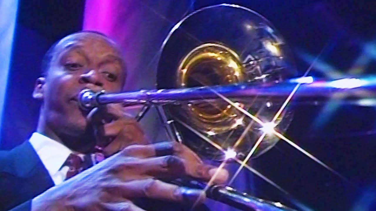 Orquesta Guayacan - Espana Cani Medley - A Oscuras Pero Encendidos