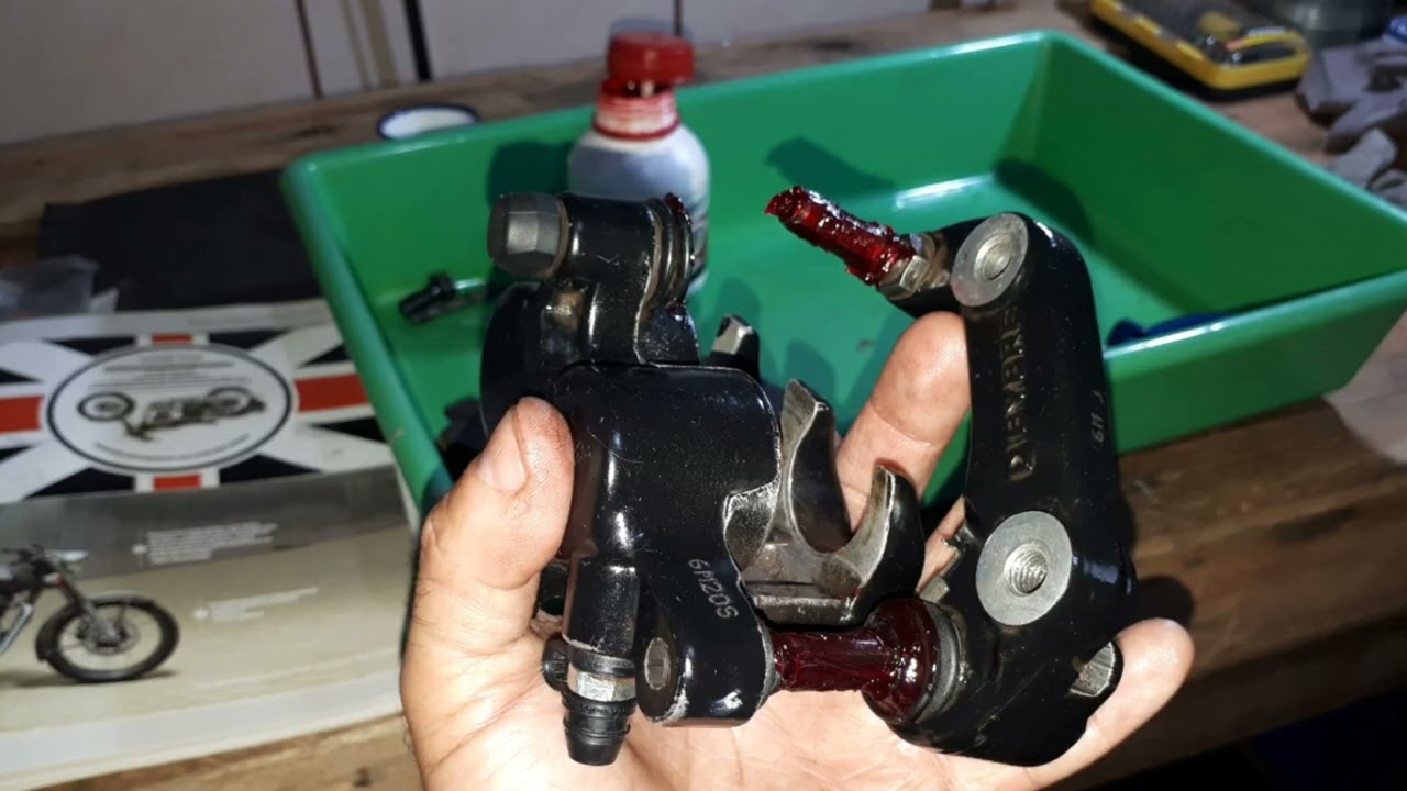 Freios da RE Classic 500 - Ep. 18 da Série Desmontando a Royal Enfield C500