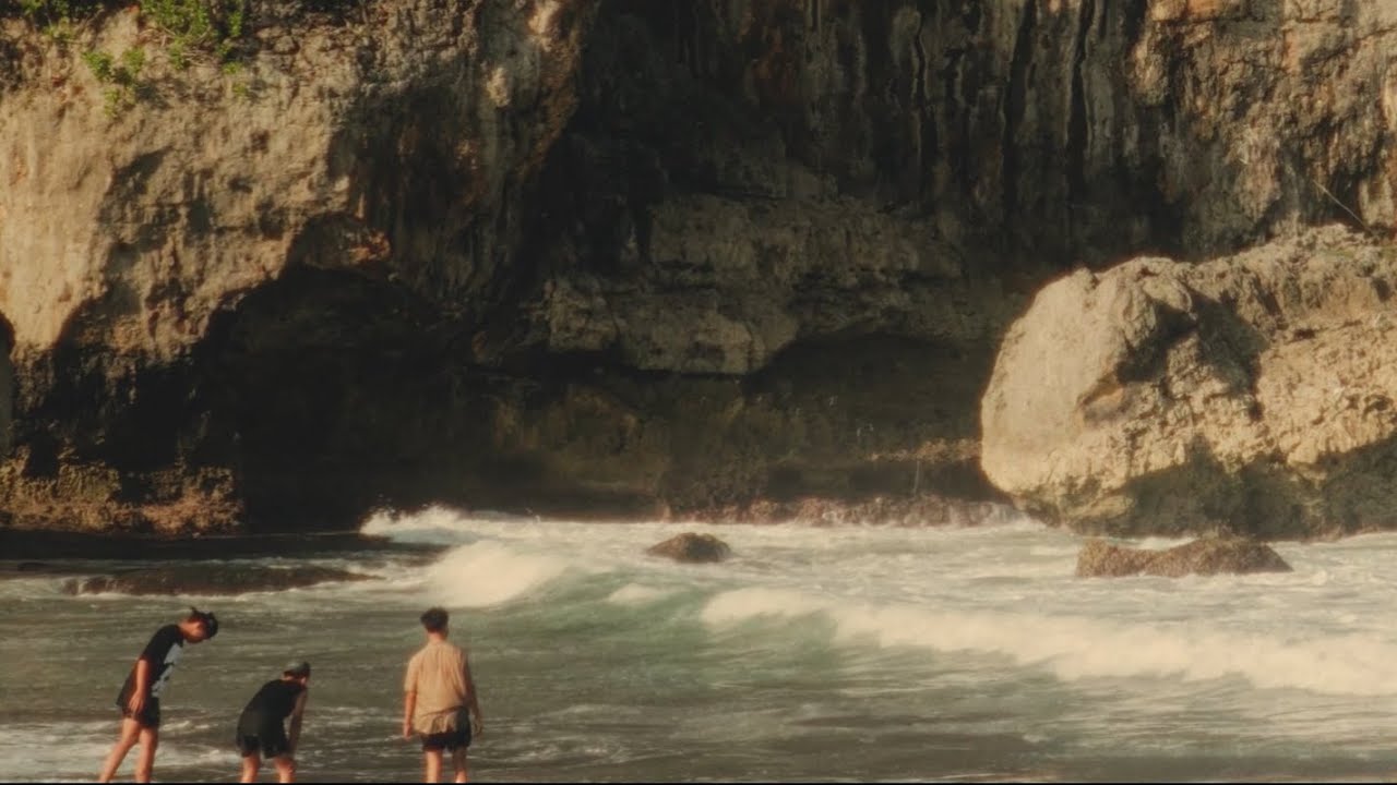 Ripples - An Experimental Film (Shot on Sony a6300)