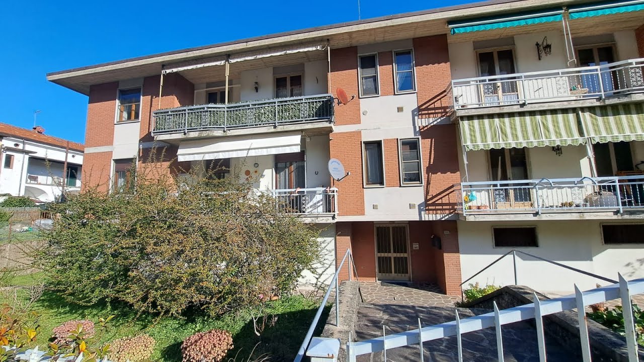 Pontremoli appartamento tre camere e garage - Pontremoli: three-bedroom apartment with garage