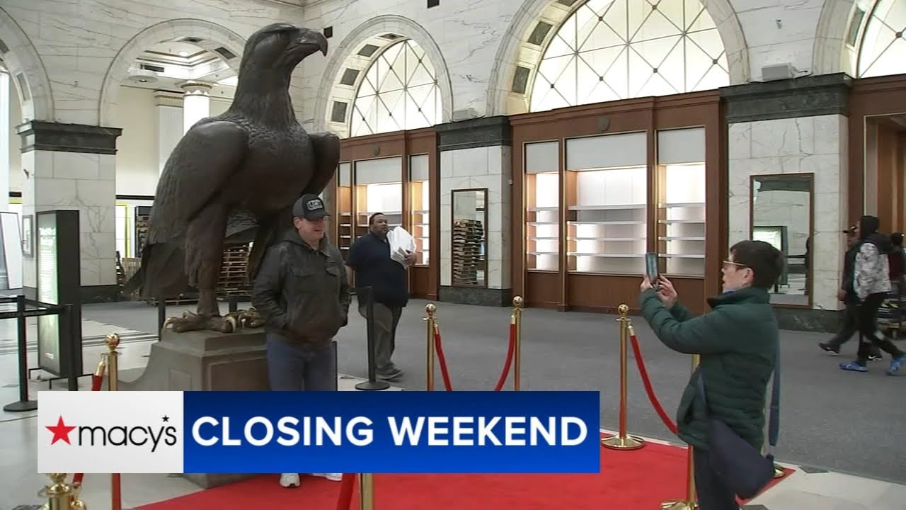 Shoppers saying farewell to the landmark Macy's store in Center City