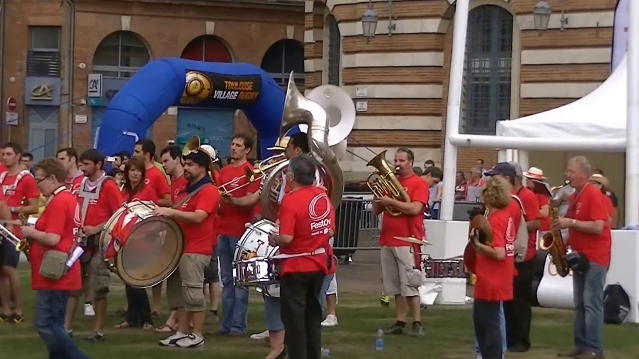 La plus Grande Banda de France au Festoval Toulouse 2012 