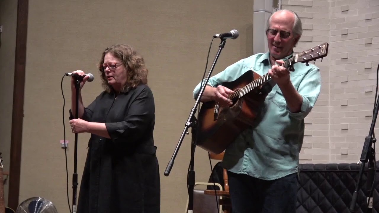 Mollie O'Brien & Rich Moore - Lark In The Morning