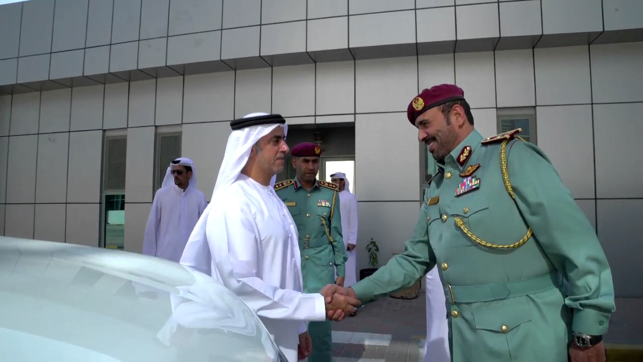 الفريق سمو الشيخ سيف بن زايد آل نهيان يزور الدفاع المدني بدبي