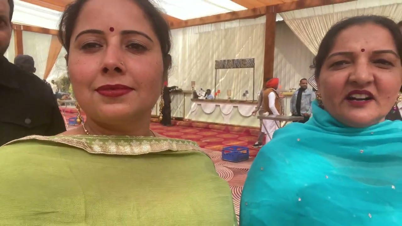 Aaj gye hum shadhi function me or kiya full enjoy 😊 