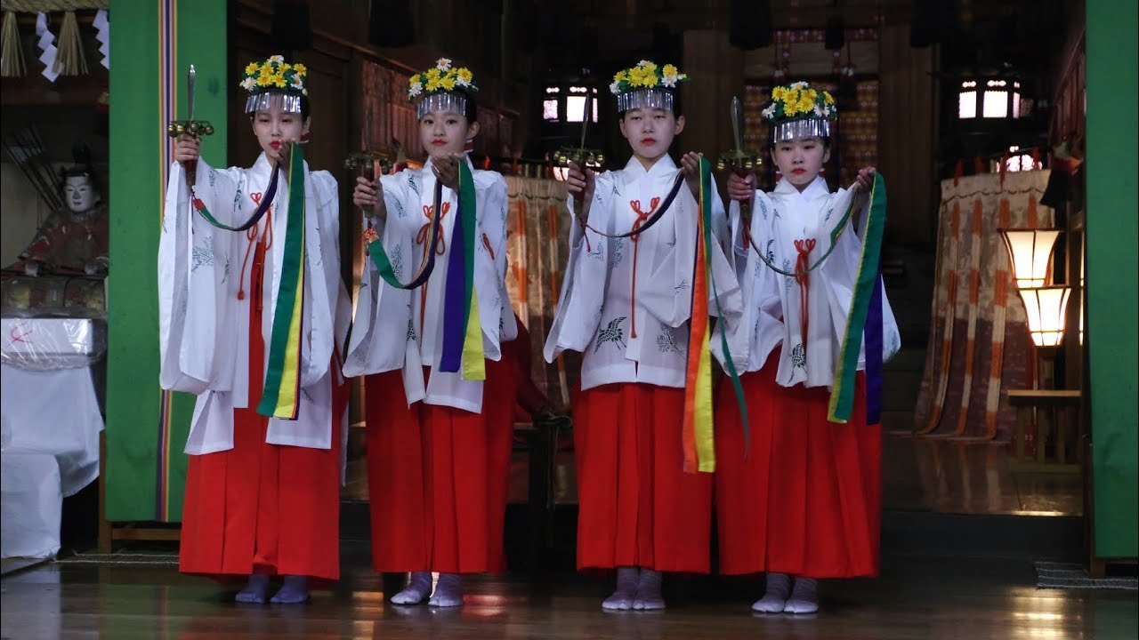 三国祭  例大祭 神楽 「 浦安の舞 」 四人舞 （三國神社）