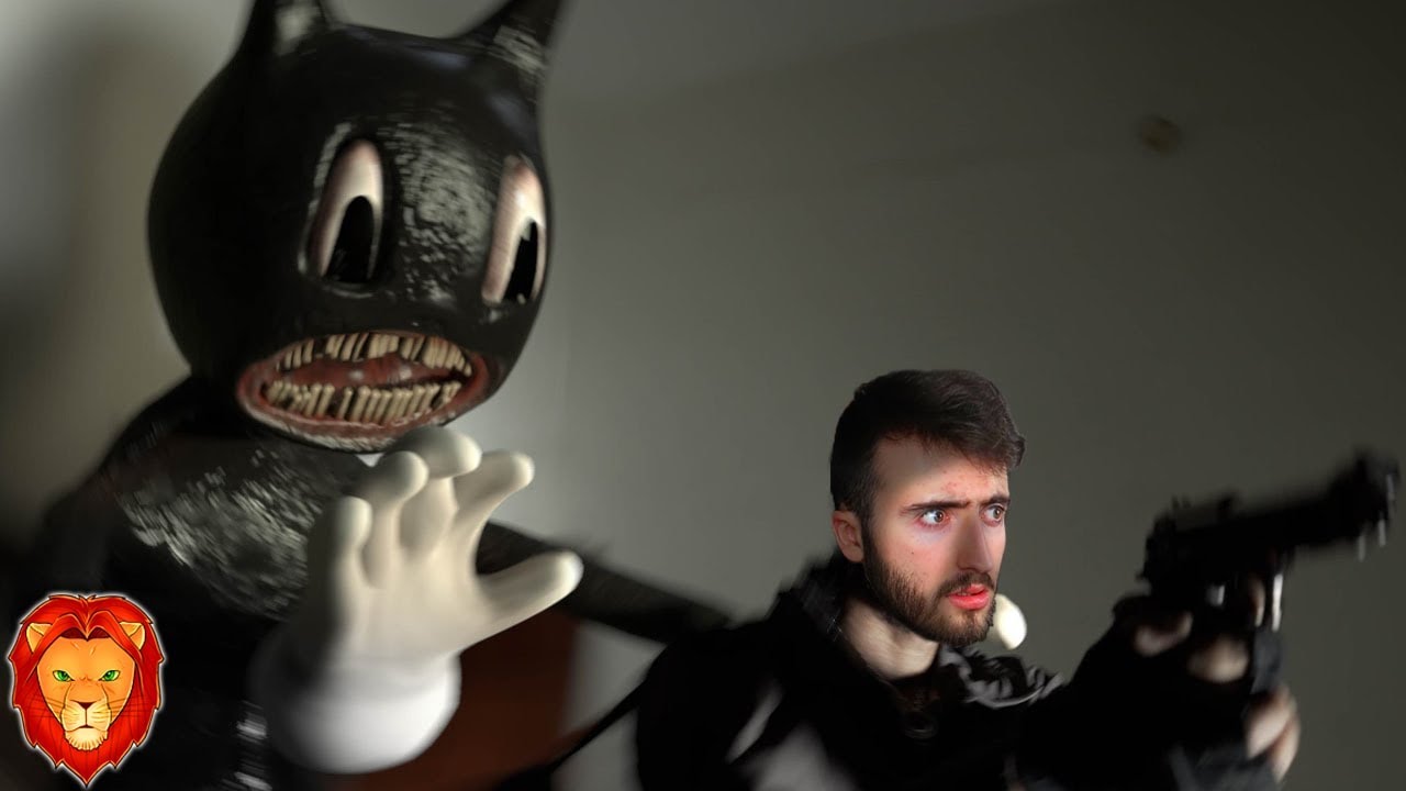 CARTOON CAT LA PELICULA *MUCHO MIEDO* 😱😰 | LA PELICULA DE CARTOON CAT EN LA VIDA REAL LEON PICARON