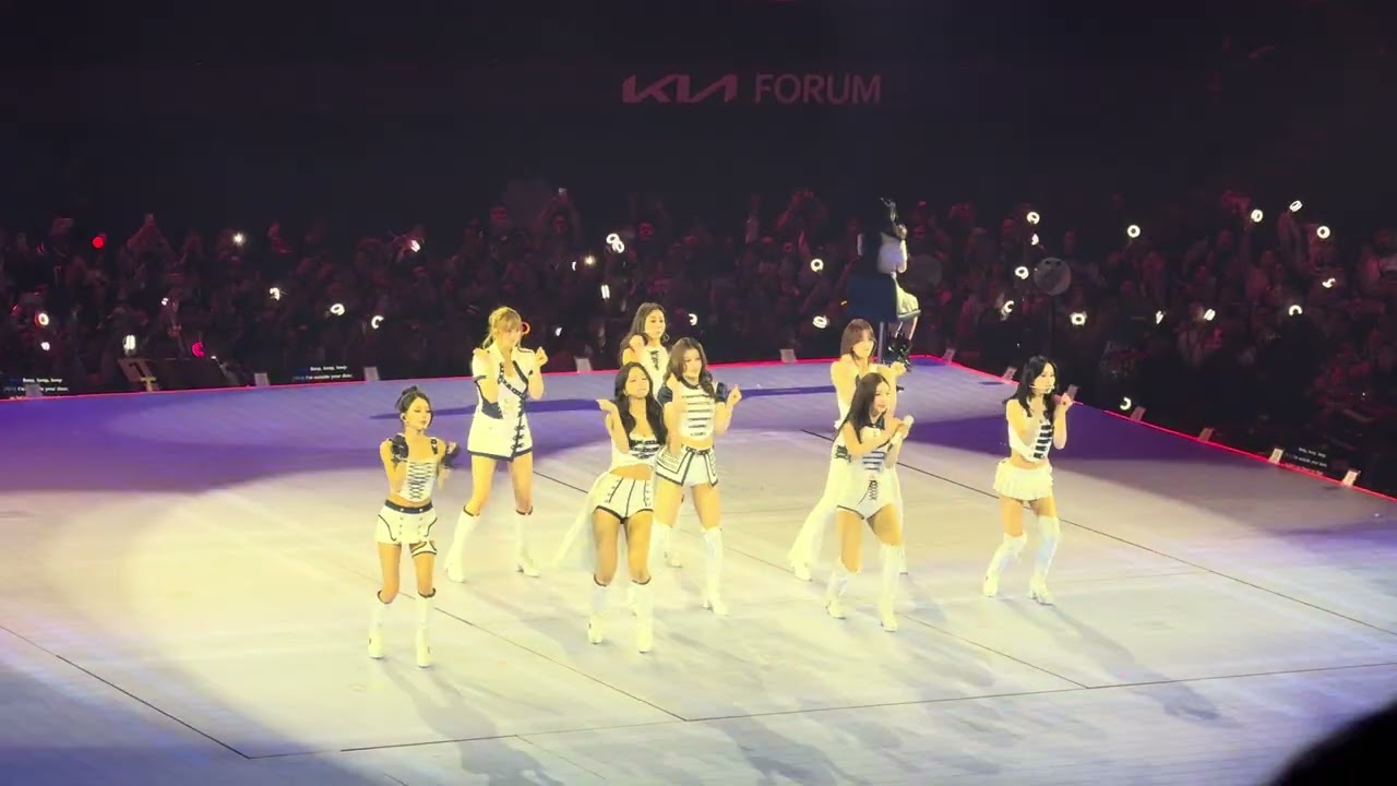 TWICE - Intro/THIS IS FOR